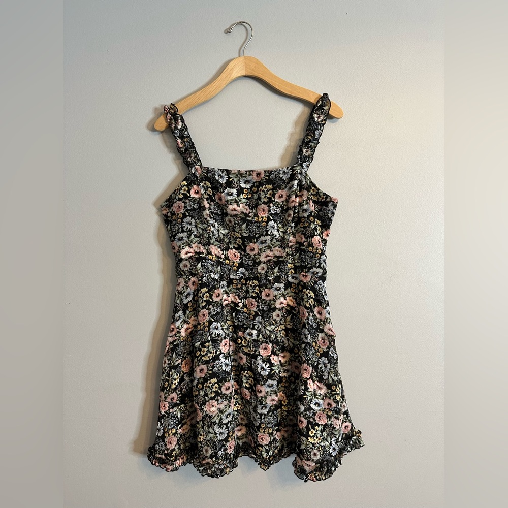 NWT Francesca’s Floral Black Short dress | size XL